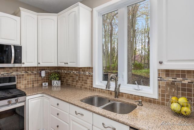 6495 Los Altos Drive, Rockford, MI 49341