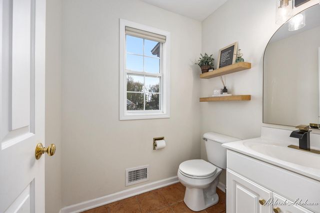 6495 Los Altos Drive, Rockford, MI 49341