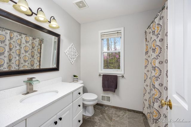 6495 Los Altos Drive, Rockford, MI 49341