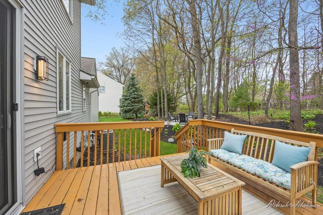 6495 Los Altos Drive, Rockford, MI 49341