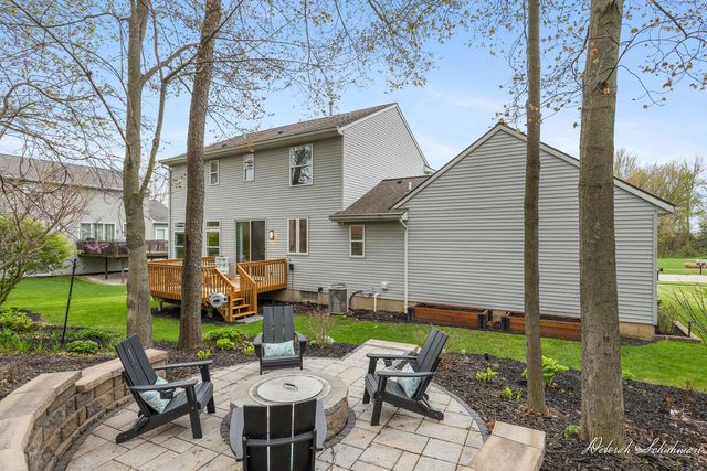 6495 Los Altos Drive, Rockford, MI 49341