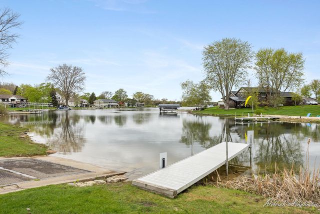 6495 Los Altos Drive, Rockford, MI 49341