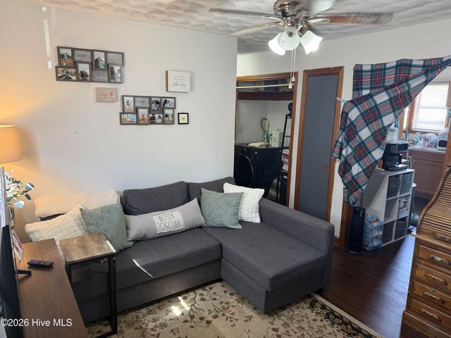 907 S Martin Luther King Junior Drive, Elizabeth City, NC 27909