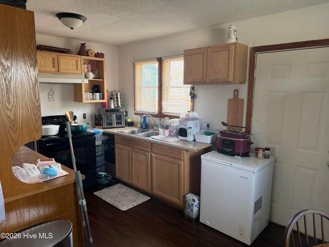 907 S Martin Luther King Junior Drive, Elizabeth City, NC 27909