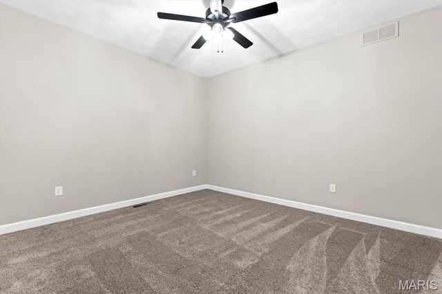 700 Applewood Creek Drive, Fairview Heights, IL 62208