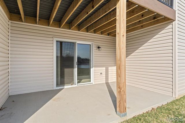 700 Applewood Creek Drive, Fairview Heights, IL 62208