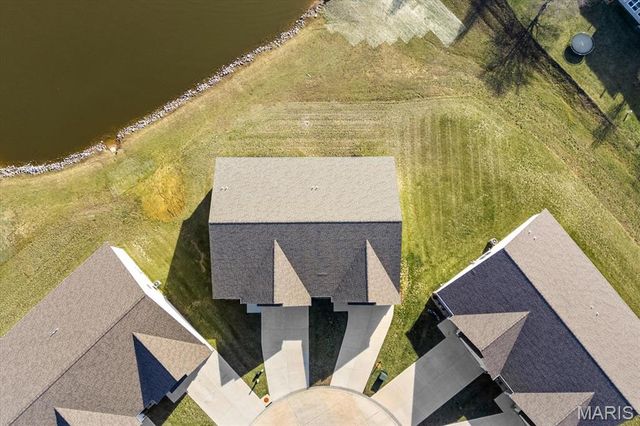 700 Applewood Creek Drive, Fairview Heights, IL 62208