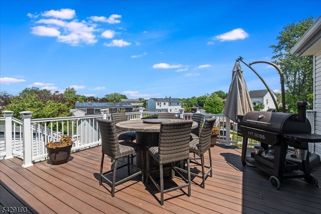 25 Louise Dr, Manville Boro, NJ 08835