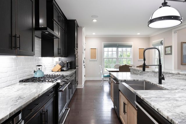 7030 Hanbys Loop, New Albany, OH 43054