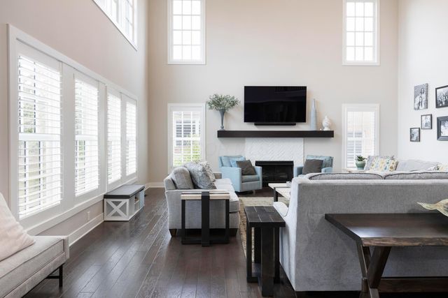 7030 Hanbys Loop, New Albany, OH 43054