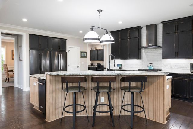 7030 Hanbys Loop, New Albany, OH 43054