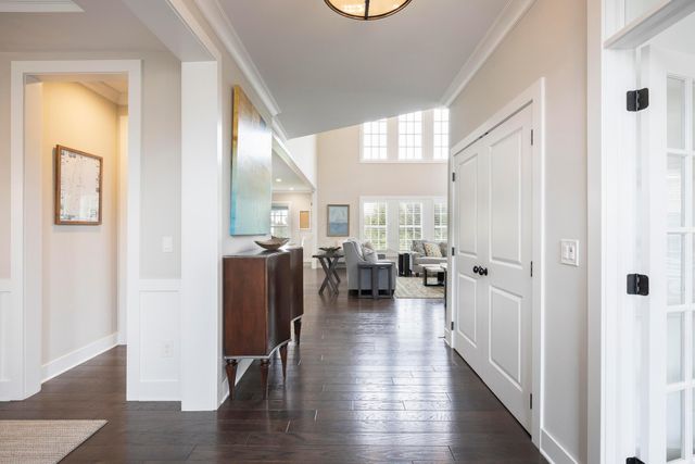 7030 Hanbys Loop, New Albany, OH 43054