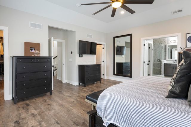 7030 Hanbys Loop, New Albany, OH 43054