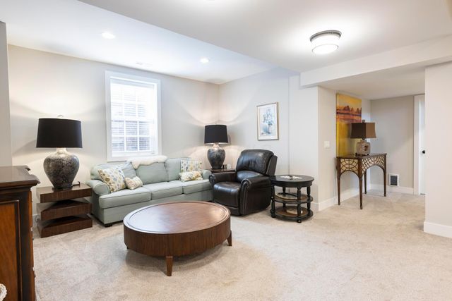 7030 Hanbys Loop, New Albany, OH 43054