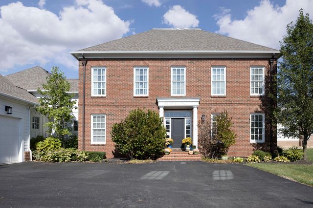 7030 Hanbys Loop, New Albany, OH 43054