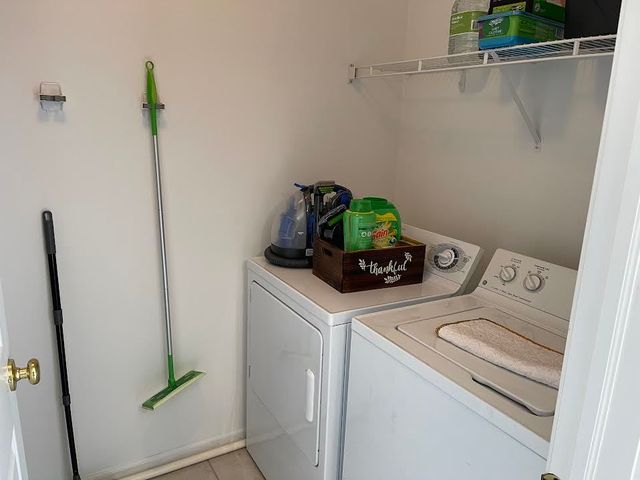 1040 N Claremont Drive, Palatine, IL 60074