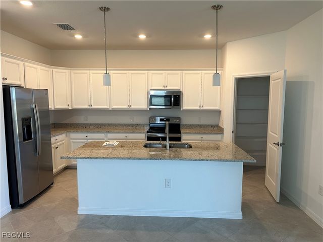 14717 Palamos CIR, Fort Myers, FL 33905