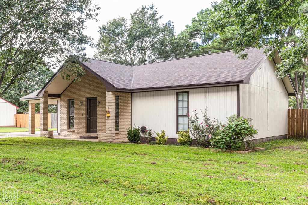 1300 Charles Street, Trumann, AR 72472