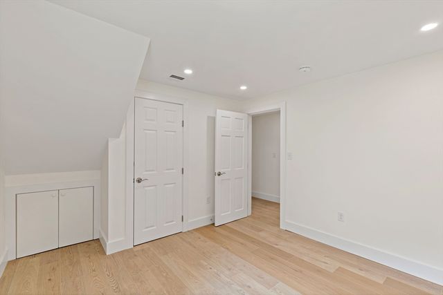 33 Dexter Ave, Sandwich, MA 02563