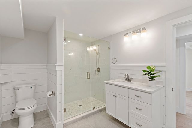 33 Dexter Ave, Sandwich, MA 02563