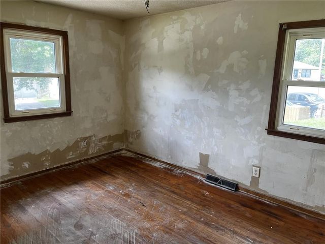 1204 Wornall Road, Excelsior Springs, MO 64024