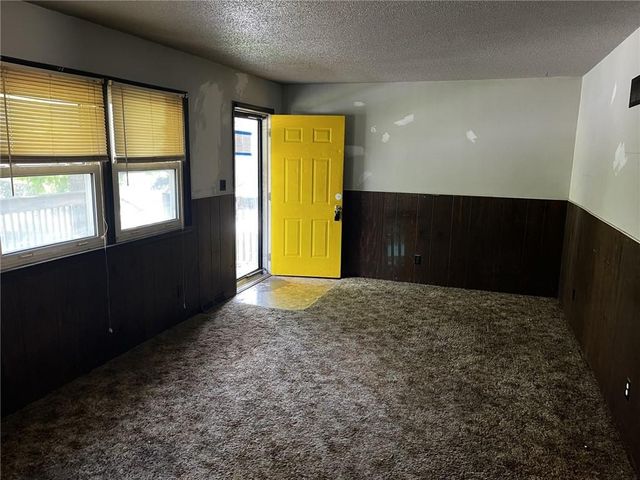 1204 Wornall Road, Excelsior Springs, MO 64024