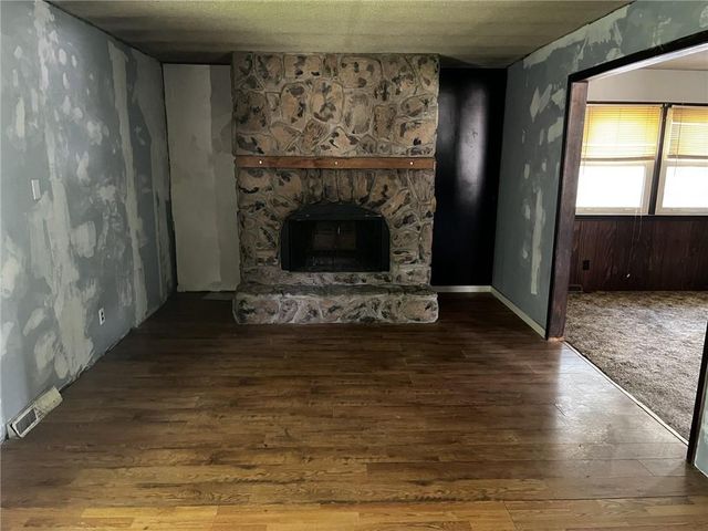 1204 Wornall Road, Excelsior Springs, MO 64024