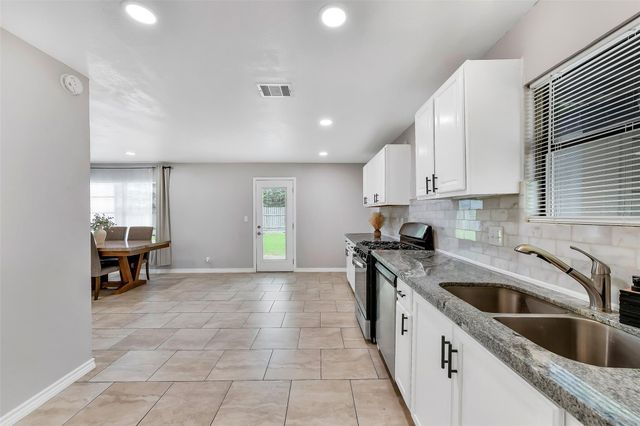 822 Dutch Street, Deer Park, TX 77536