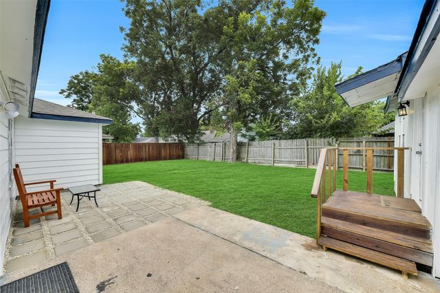 822 Dutch Street, Deer Park, TX 77536