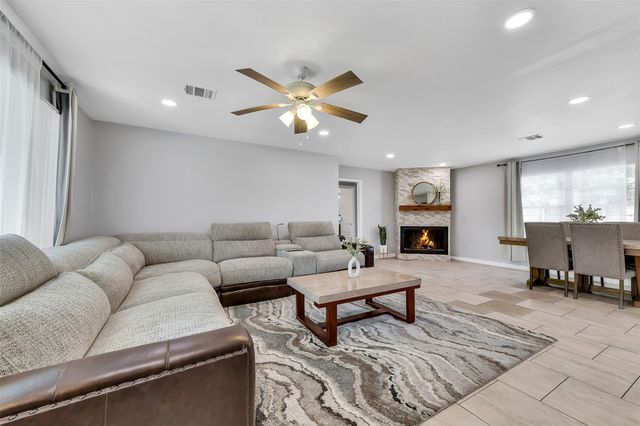 822 Dutch Street, Deer Park, TX 77536