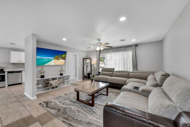 822 Dutch Street, Deer Park, TX 77536