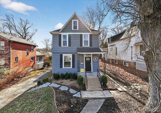 404 Clark Avenue, Webster Groves, MO 63119