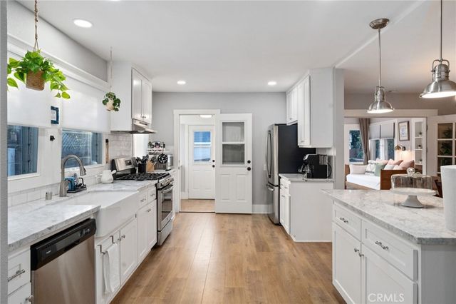 731 Junipero Avenue, Long Beach, CA 90804