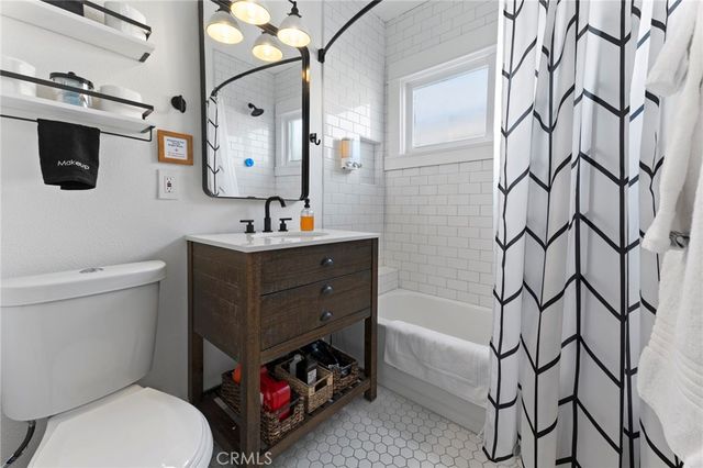 731 Junipero Avenue, Long Beach, CA 90804