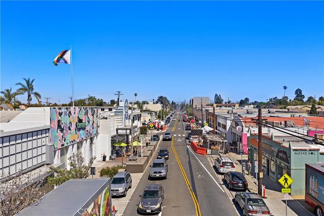 731 Junipero Avenue, Long Beach, CA 90804