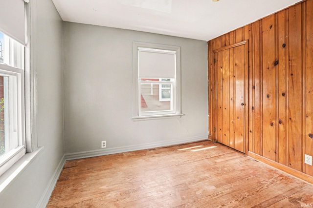 1406 Longfellow Avenue, South Bend, IN 46615