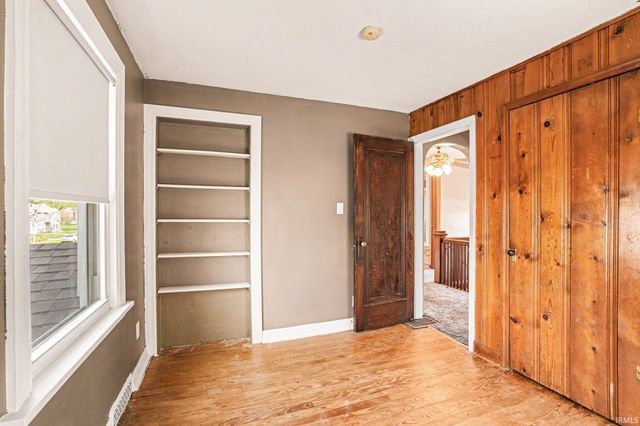 1406 Longfellow Avenue, South Bend, IN 46615