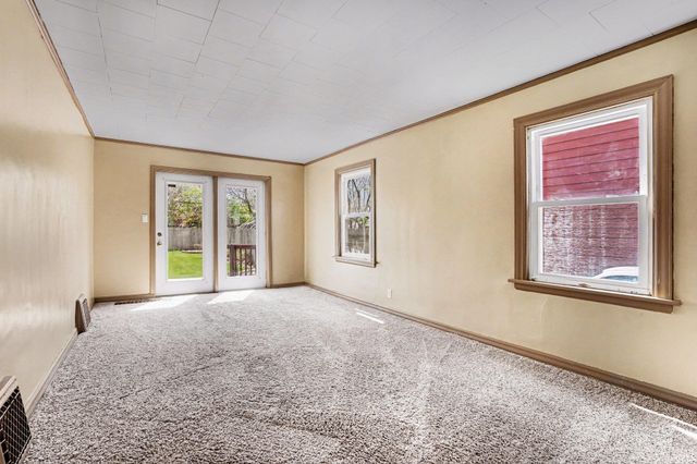 1406 Longfellow Avenue, South Bend, IN 46615