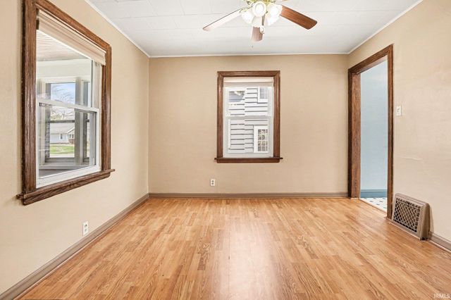 1406 Longfellow Avenue, South Bend, IN 46615