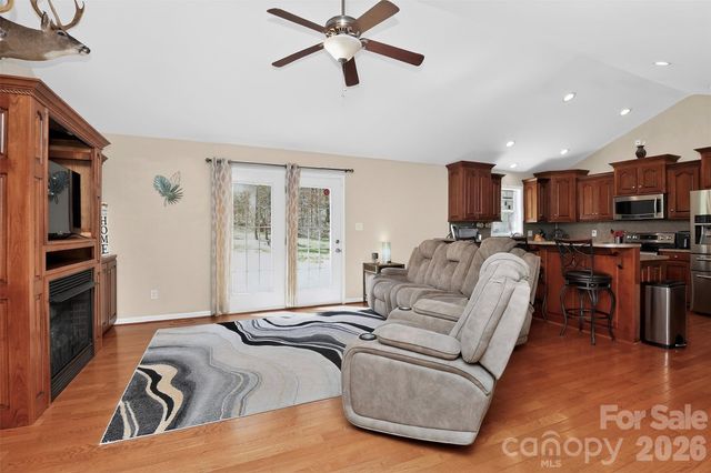 4363 Dusty Ridge Court, Denver, NC 28037