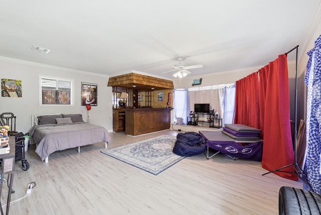 105 El Paso, Houma, LA 70360