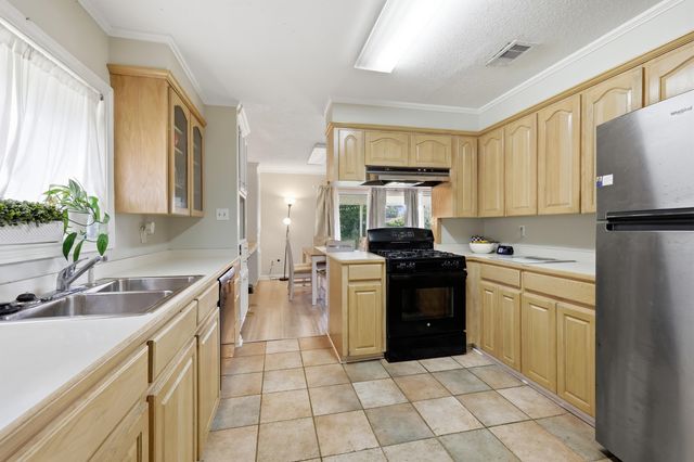 105 El Paso, Houma, LA 70360