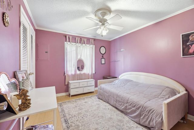105 El Paso, Houma, LA 70360
