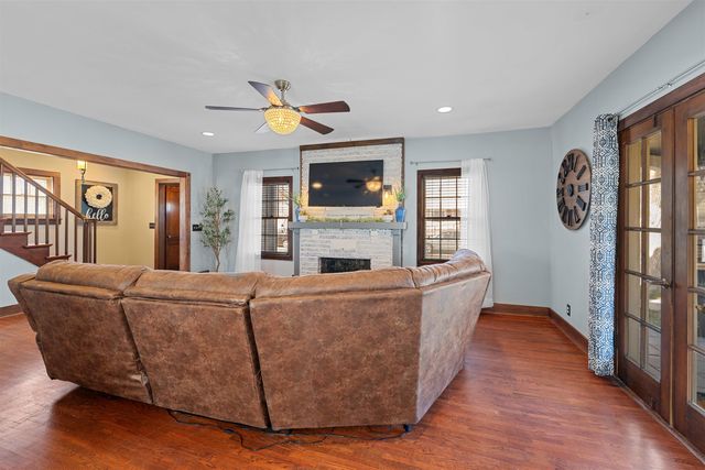 900 S 9th St., Salina, KS 67401