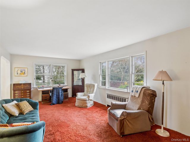 20 Cherry Lane, Huntington, NY 11743