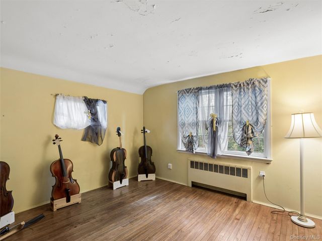 20 Cherry Lane, Huntington, NY 11743