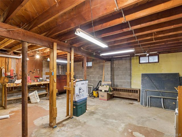 20 Cherry Lane, Huntington, NY 11743