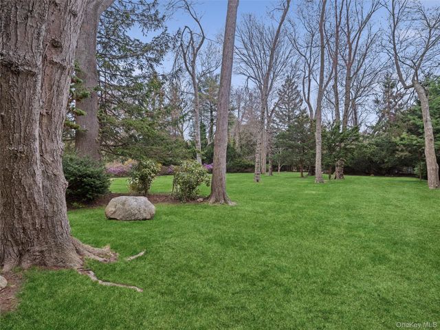 20 Cherry Lane, Huntington, NY 11743