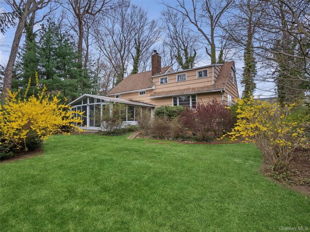 20 Cherry Lane, Huntington, NY 11743