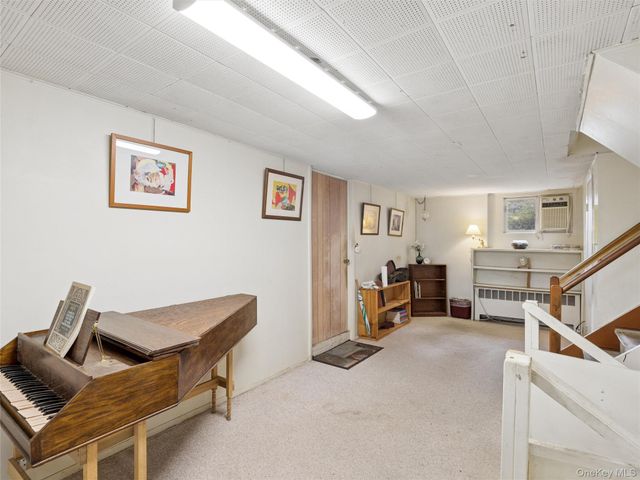 20 Cherry Lane, Huntington, NY 11743